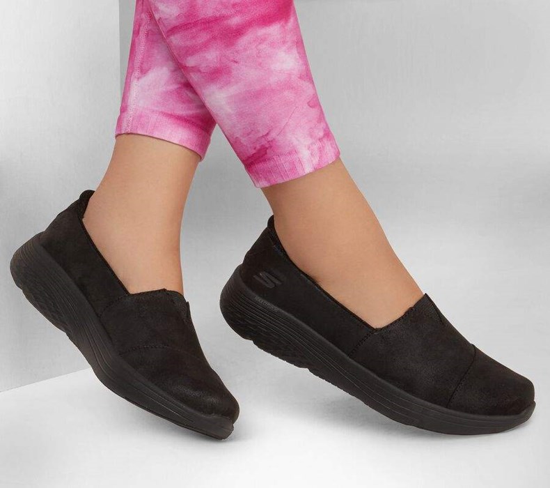 Dámské Mokasíny Skechers Max Cushioning Lite - Cozy Up Černé | FJANQSM-74