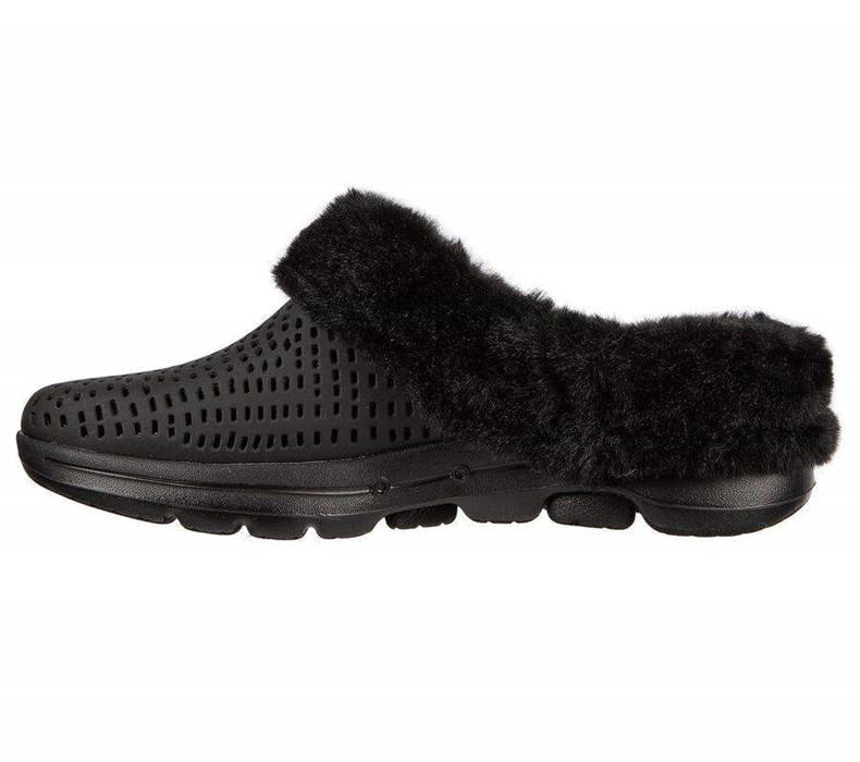 Dámské Pantofle Skechers Foamies: GO WALK 5 - Cozy Embrace Černé | WTEPCOJ-85