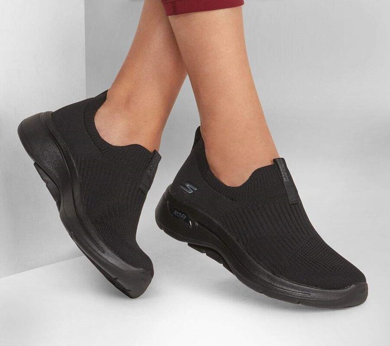 Dámské Trekové Boty Skechers GOwalk Arch Fit - Iconic Černé | IMGLQYF-01