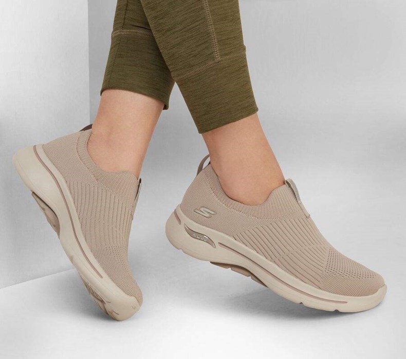 Dámské Trekové Boty Skechers GOwalk Arch Fit - Iconic Šedé Hnědé | YKGNIJV-87